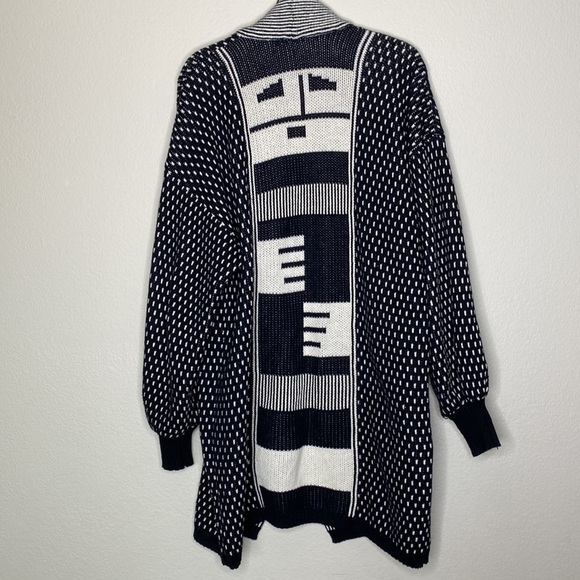 Chris Triola sweater women’s medium handmade black ivory thick warm aztec - Picture 6 of 6